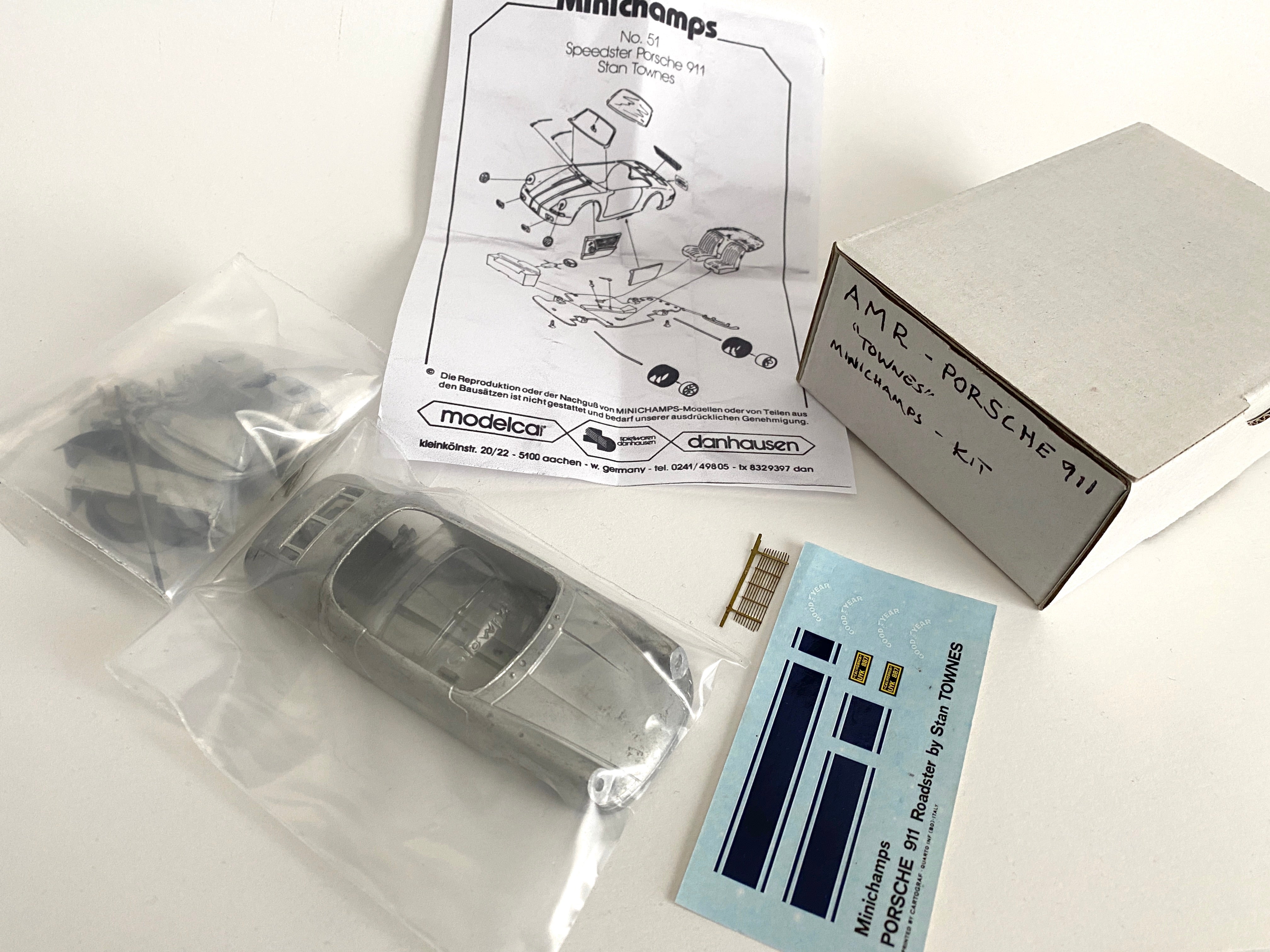 AMR / Minichamps Kit - 1/43 Porsche 911 Custom Speedster