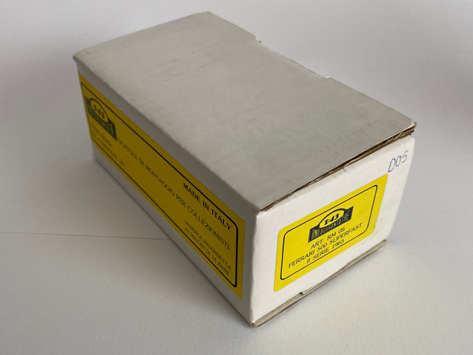 Uno Quarantatre - 1965 Ferrari 500 Superfast Ser. II - 1/43 Scale Resin Model Kit