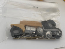 Load image into Gallery viewer, Robustelli - 1971 Porsche 911S - 24 hrs Le Mans - 1/43 Resin Kit