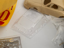 Load image into Gallery viewer, Robustelli - 1972 Porsche Carrera RS - Tour de Course - 1/43 Resin Kit