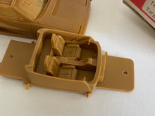 Load image into Gallery viewer, Starter - 1985 Ferrari Testarossa Targa - Road Car - 1/43 Resin Kit