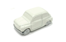 Load image into Gallery viewer, Officina 942 - Fiat 600 Nuova 1/76 Scale