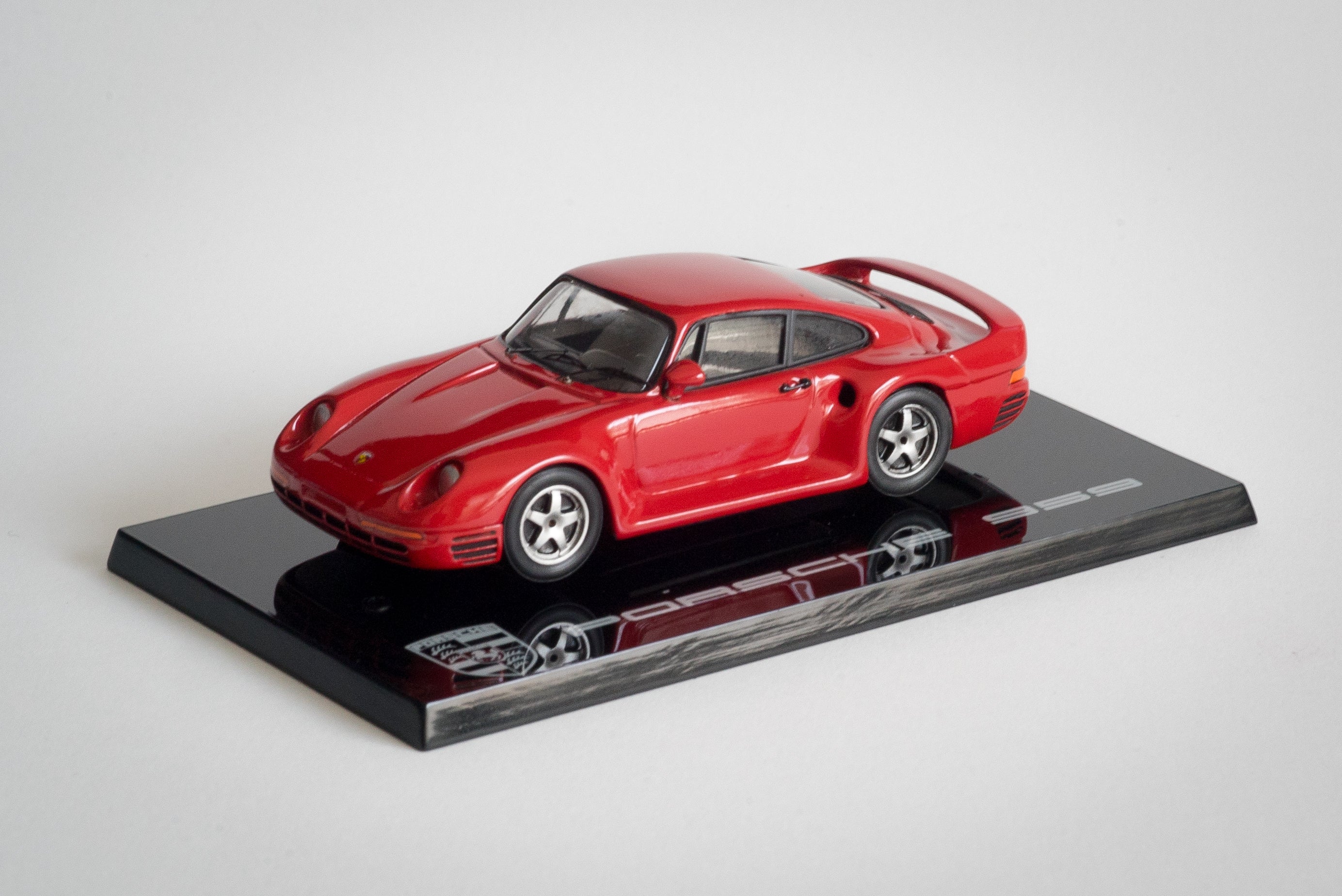 AMR / Minichamps - 1/43 1987 Porsche 959