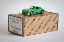 Load image into Gallery viewer, Vintage 43 Custom 1/64 Scale 911 - Signal Green